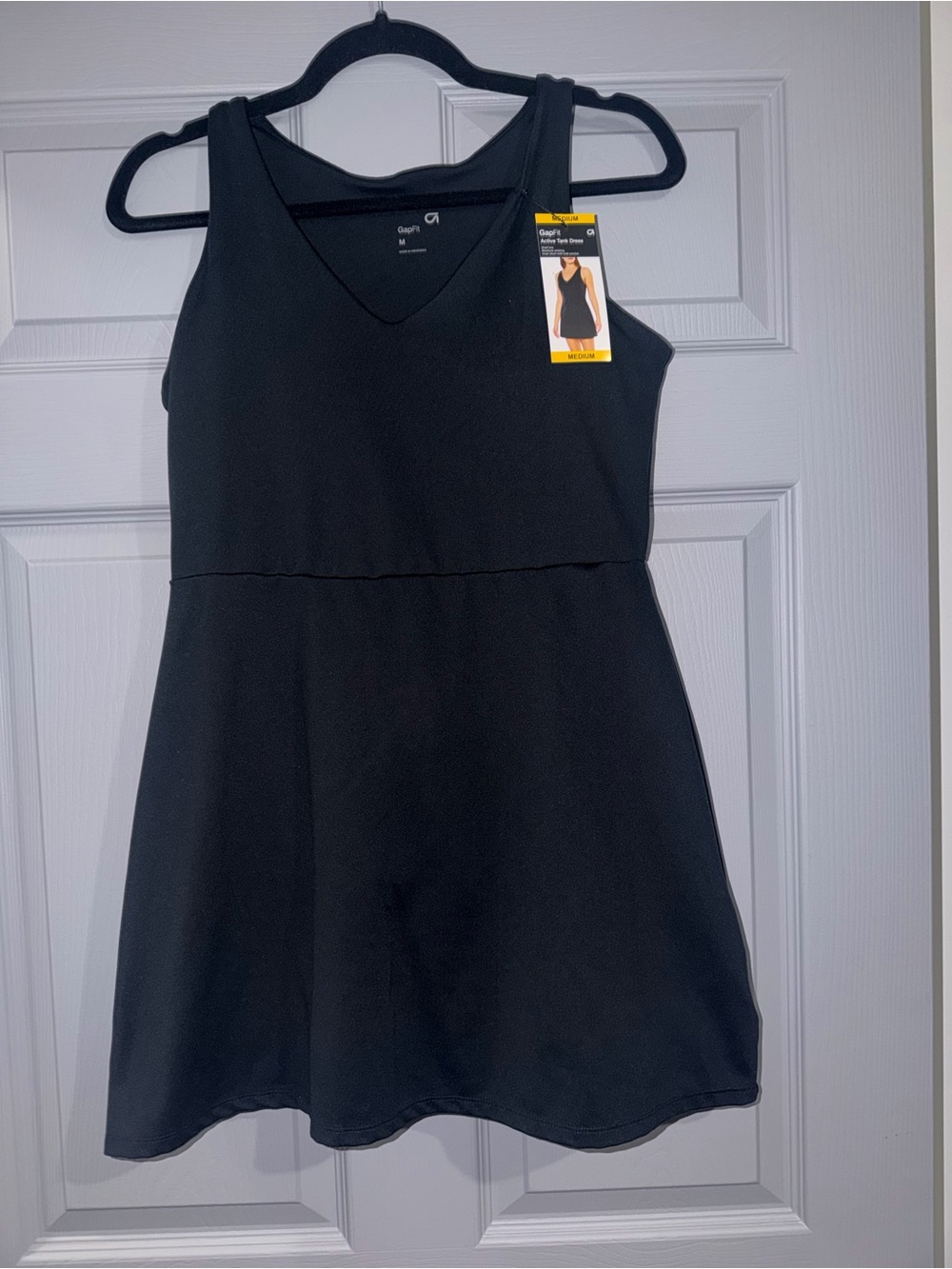 GAP Black Sleeveless V‑Neck Fit & Flare Dress